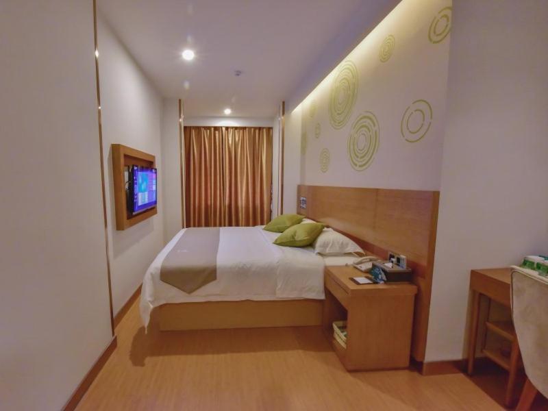 Greentree Inn Huanggang Qichun County Ouyada Square Express Hotel Buitenkant foto