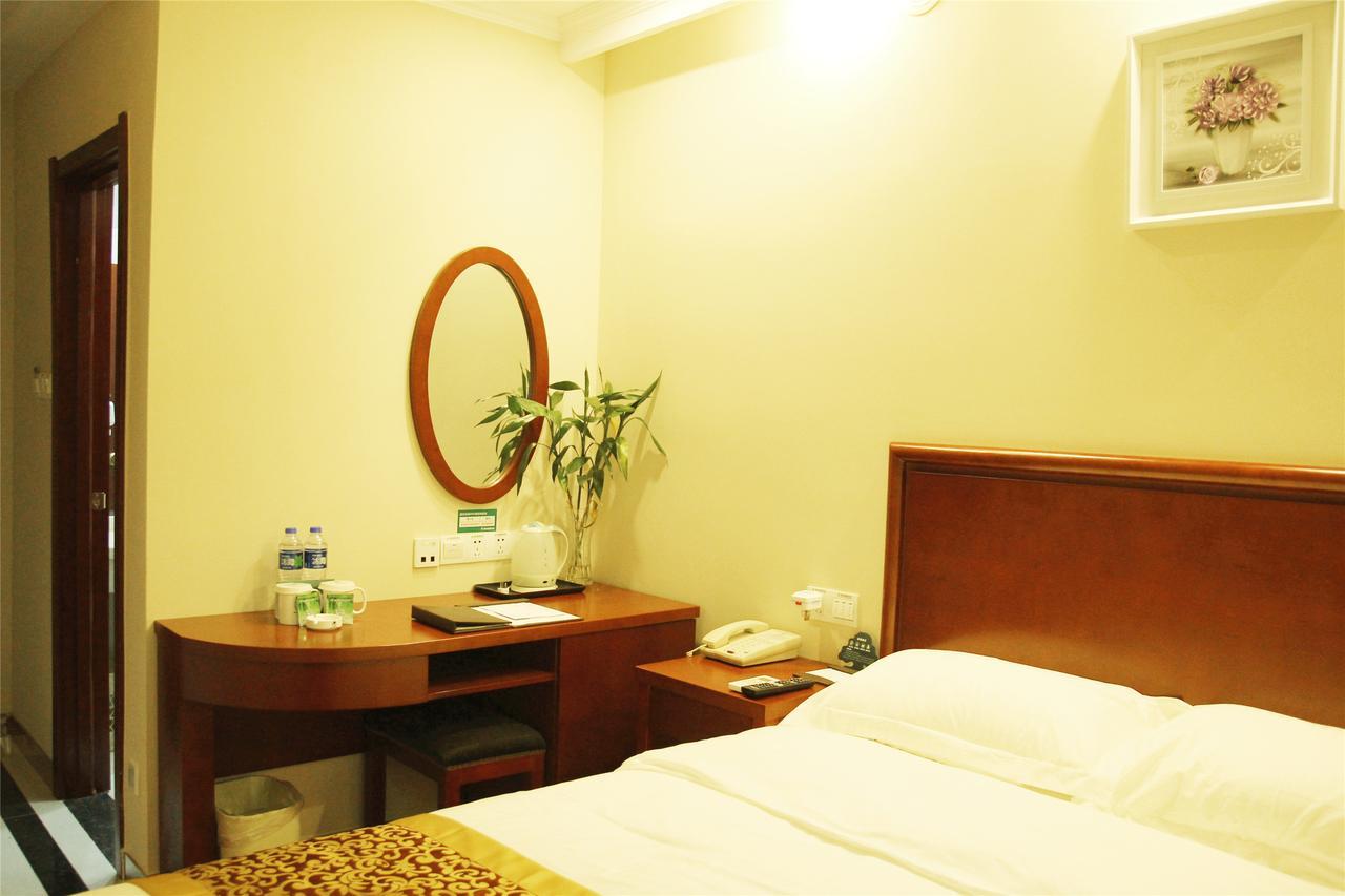 Greentree Inn Huanggang Qichun County Ouyada Square Express Hotel Buitenkant foto